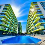 Azizi Luxury - Pool & Piscina 公寓
