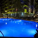 Appartamento Azizi Luxury - Pool & Piscina *