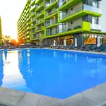 Azizi Luxury - Pool & Piscina *