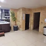 Appartamento Azizi Luxury - Pool & Piscina *
