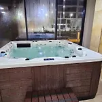 Azizi Luxury - Pool & Piscina