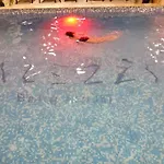 Azizi Luxury - Pool & Piscina * Năvodari