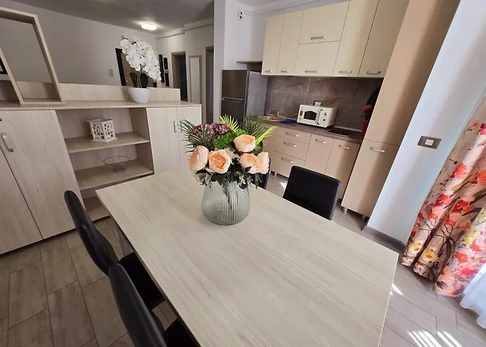 Azizi Luxury - Pool & Piscina *